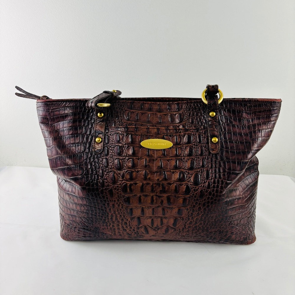 Brahmin Asher Medium Embossed Croc Tote Leather
Zip Purse Brown